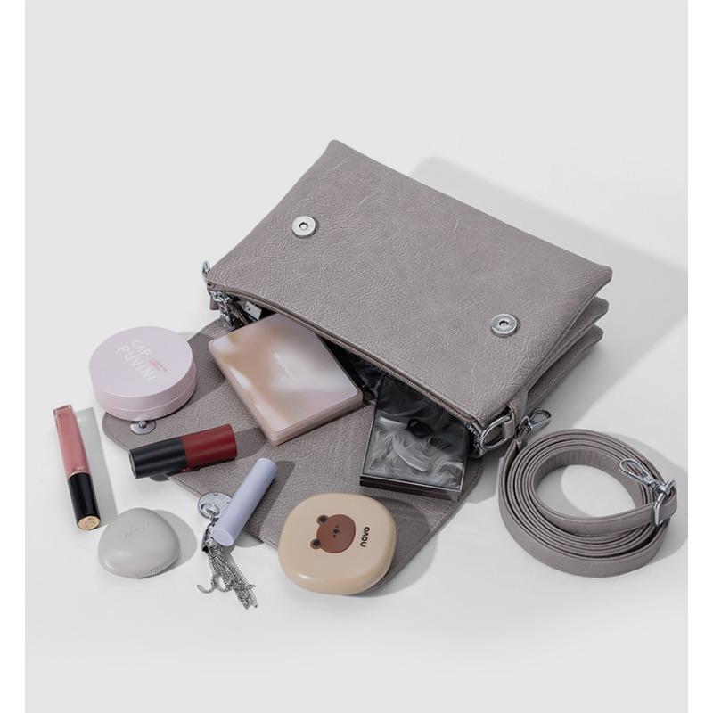 Large Capacity PU Leather Crossbody Bag for Commuting