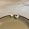 Vintage Heart Shaped Blue White Love Stud Earrings Female Temperament Niche Earrings Ins Retro Little Peach Heart Ear Jewelry