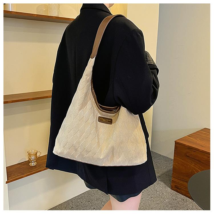 Chic Canvas Quilted Tote Bag for Women Large Capacity Commuter Shoulder Crossbody Bag