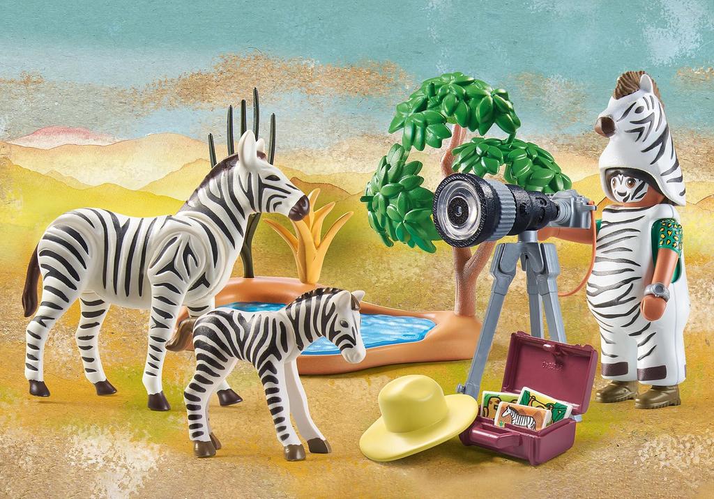 Playmobil Wildtopia: The Photographer and the Zebra (2024) 71295