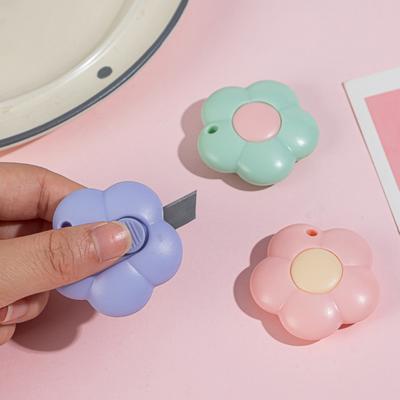 Cute Flower Mini Utility Knife Portable Retractable Blade for Opening Packages Scrapbooking Lightweight Compact Cutting Tool for Travel