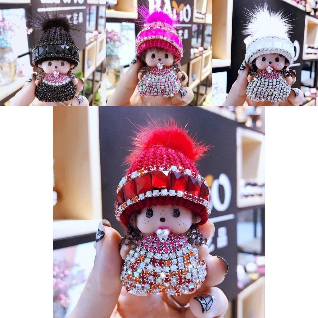 Mit Kristallen besetzter Monchhichi Schlüsselanhänger Strickmütze Nerz Anhänger Arcade-Preisaustauschgeschenk