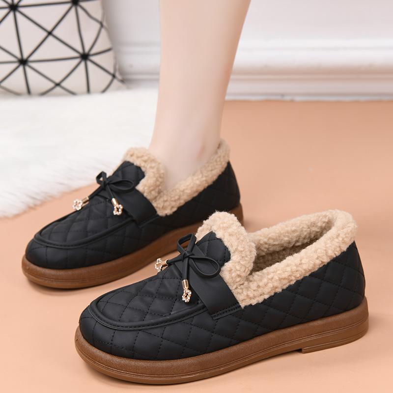 Winter Women's New Waterproof Leather Casual Plush Thickened Warm Short Boots for Mothers, Comfortable and Cold-Resistant Granny Shoes