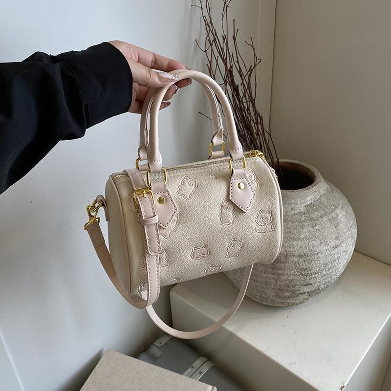 2025 new women's pillow bag fashion versatile shoulder messenger bag high-end handbag casual explosion simple