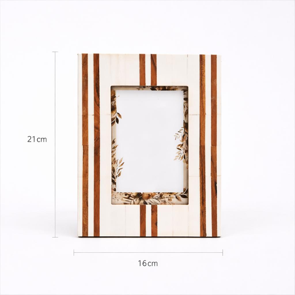 Modern Striped Resin Photo Frame For Home & Office Décor