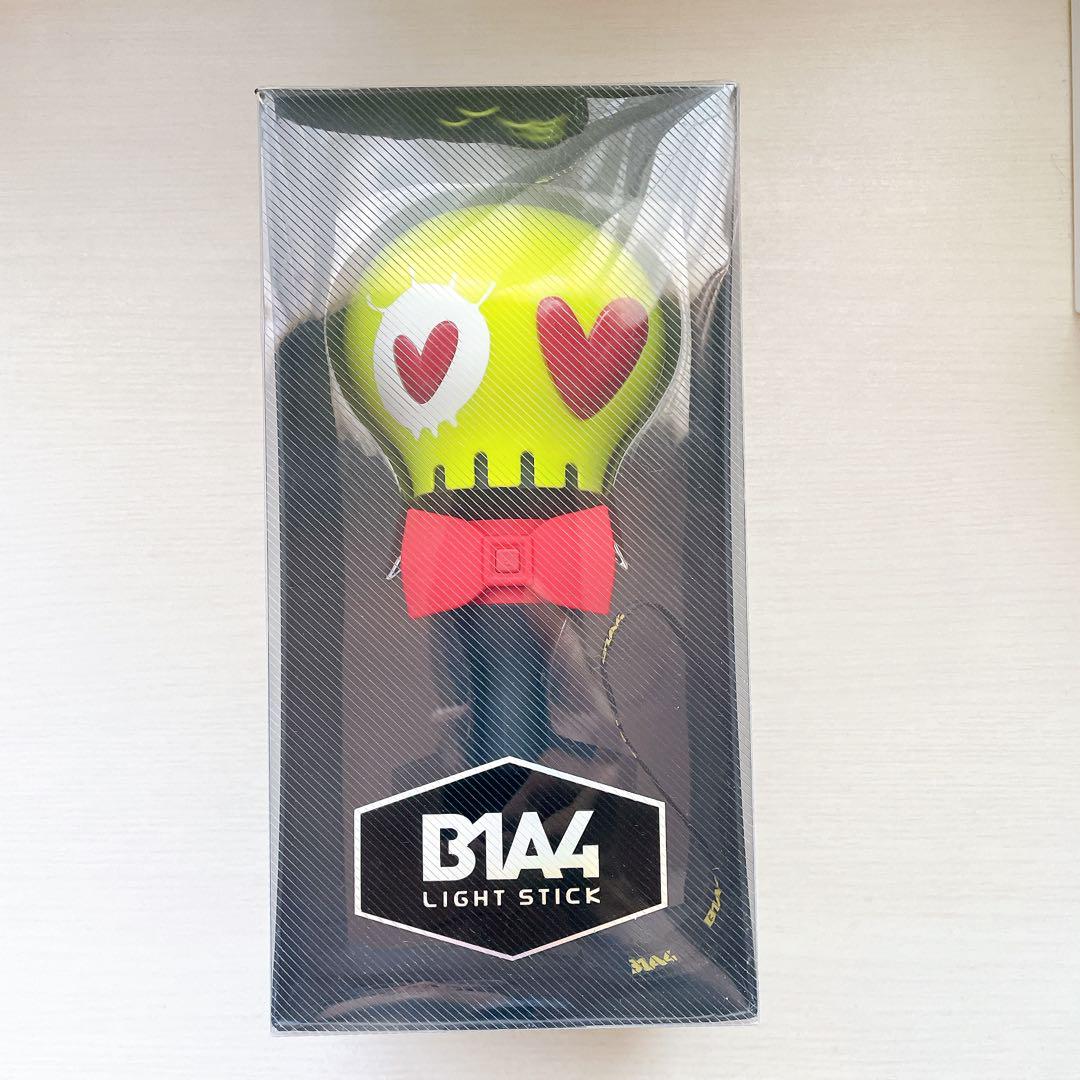 

[Б/У] Лайтстик B1A4