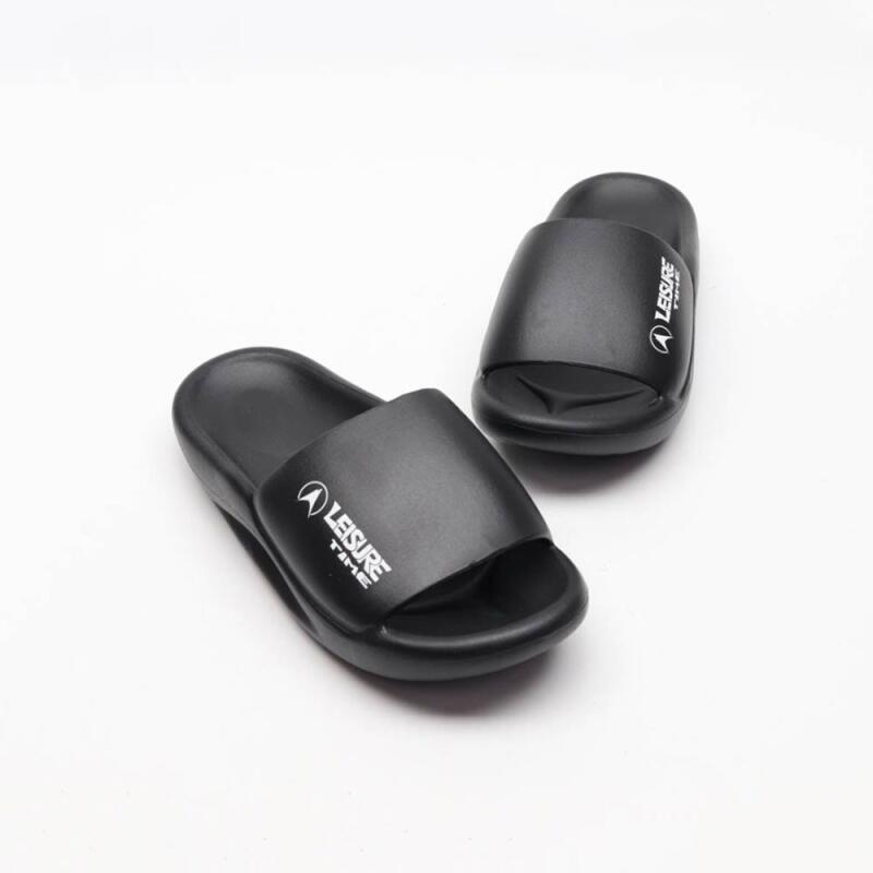 Simple logo strap cushion indoor slippers black