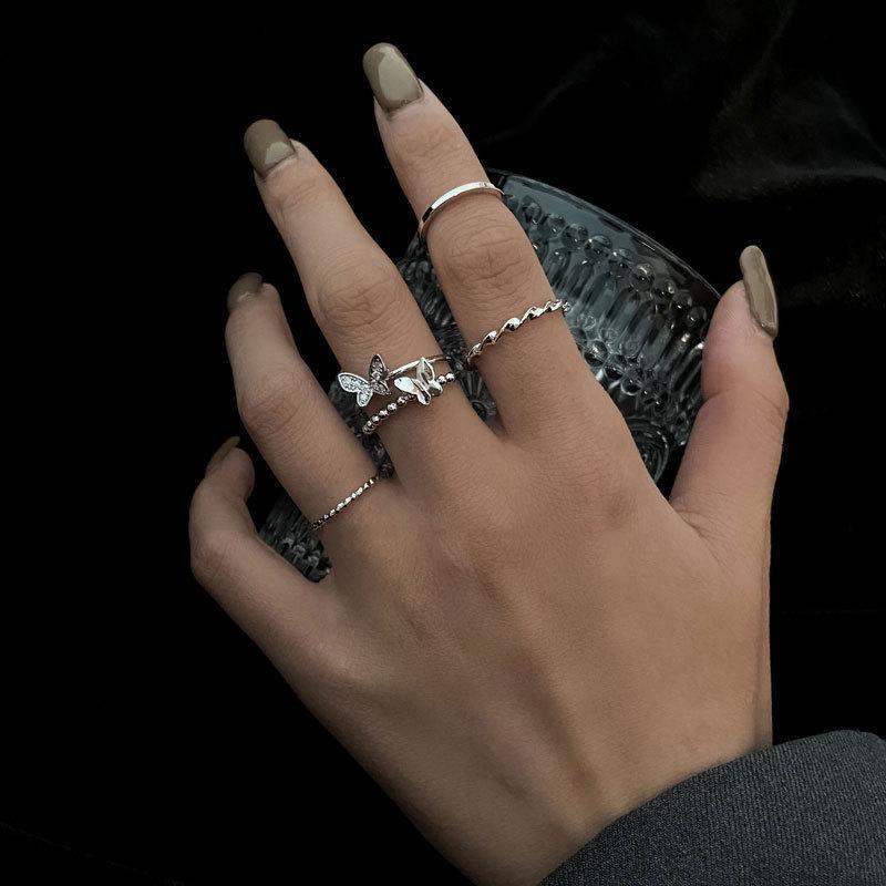 Japanese & Korean Luxury Niche Retro Index Finger Ring - Fashionable Cold Style for Women