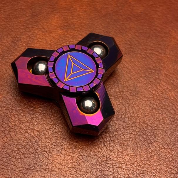 

Titanium Alloy Hand Fidgeting Spinner Magnetic Push Coin Metal Fingertip Spinning Top Tip Edc Relieve Stress Ease Tactile Plaything