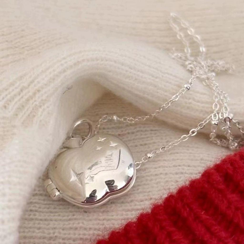 Stylish Openable Apples Pendant Necklace With Hide Compartment Convenient for Keepsakes Jewelry Statement Pieces