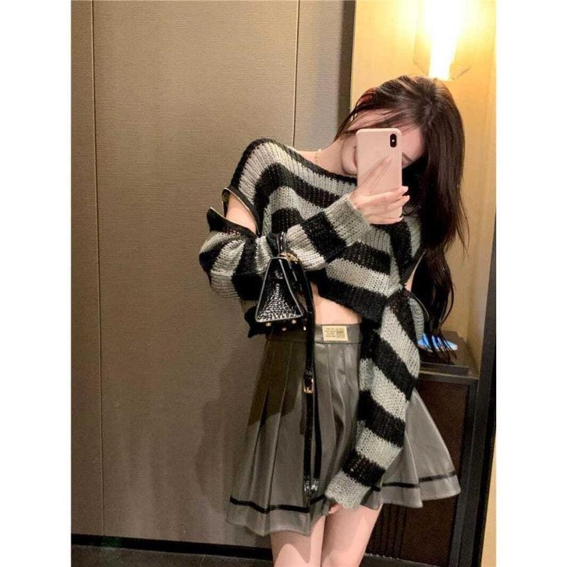 Contrasting Stripes Design Sense Niche Hollow Knitted Sweater Autumn New Women's Loose Short Ripped Sweater