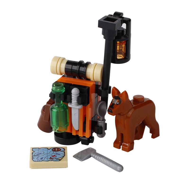 MOC Notice Board Building Block Set Bee Farm Fountain Bonfire Stove Medieval Town Street View Water Wall Bridge Road Sign Brick Toy