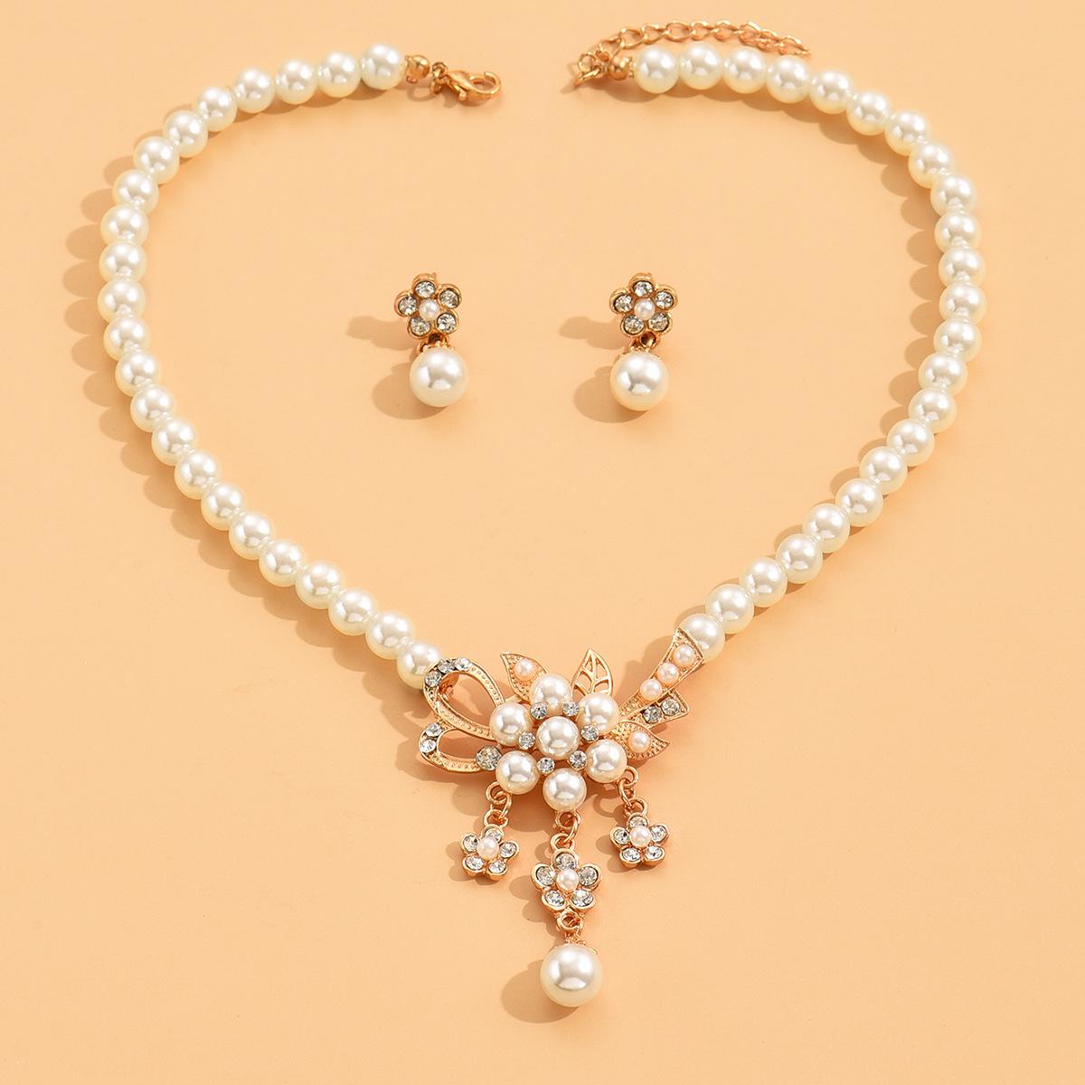 

Европейско-американская Мода Жемчужный Цветочный Набор Ожерелье и Серьги, Ювелирные изделия из сплава с покрытием из розового золота для женщин