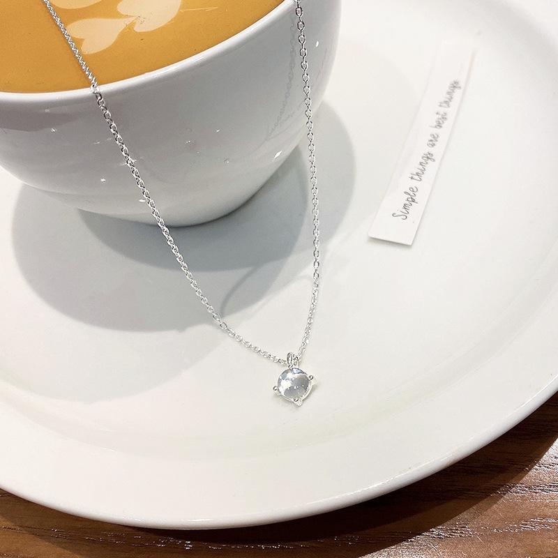 ins circle zircon necklace female design sense simple silver collarbone chain cold wind accessories