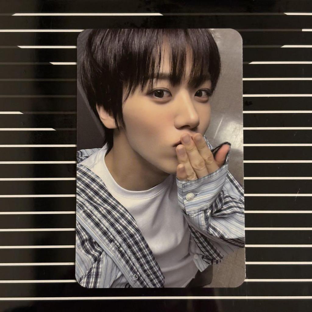 [USED] Ungi trading card