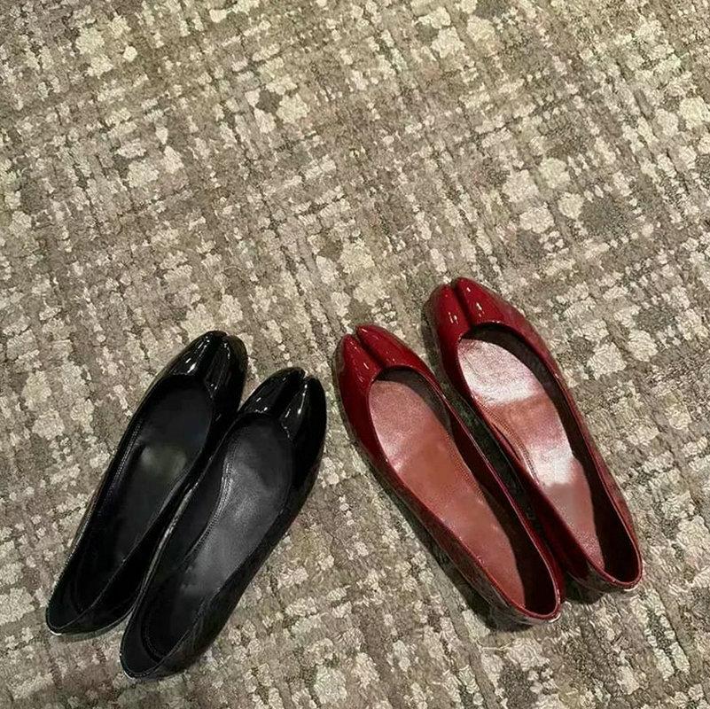 Fashion A Niche Toe Separation Ballet Shoe For Women In 2025, A Stylish And Versatile Casual Mary Jane Shoe For Summer Outings