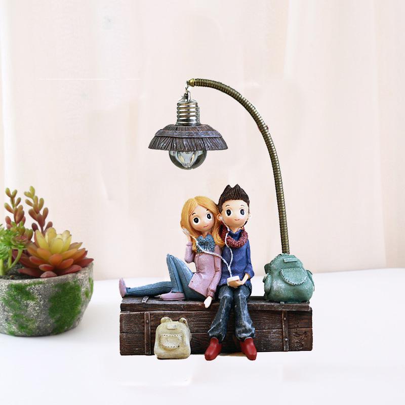 

Креативный полимерный ночник для пары - Идеальный подарок для декора дома для гостиной или спальни, Идеально подходит для Дня святого Валентина или Дня рождения. 11.5*9*16.5 cm