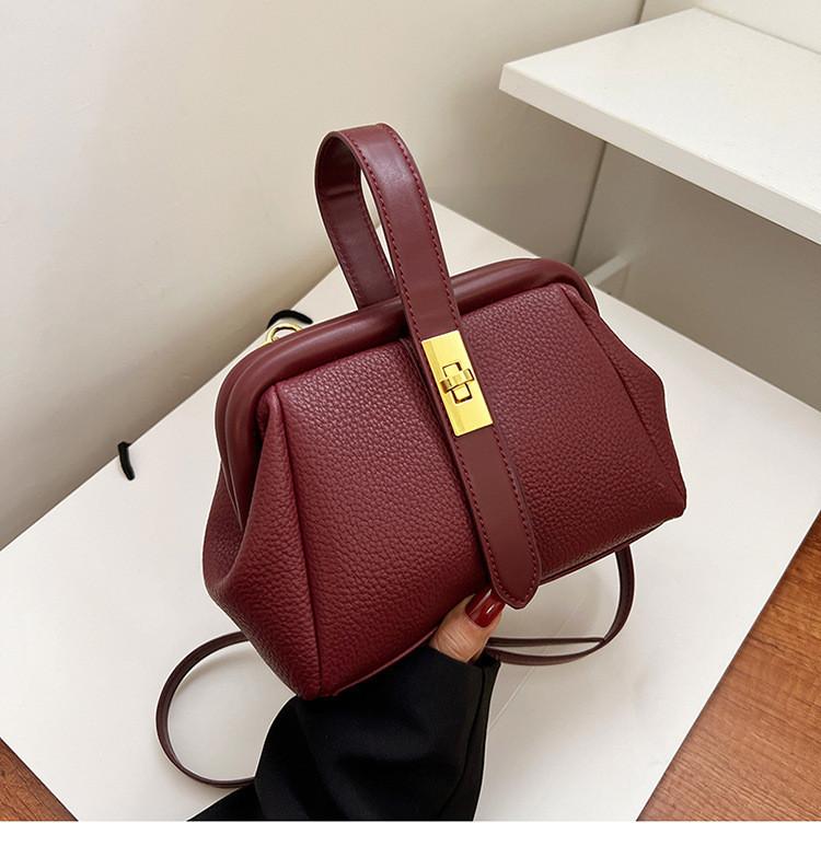 Spring 2024 New Bag Female Ins Small Fresh Single Shoulder Diagonal Crossbody Bag Casual Fashion Handbag In Red