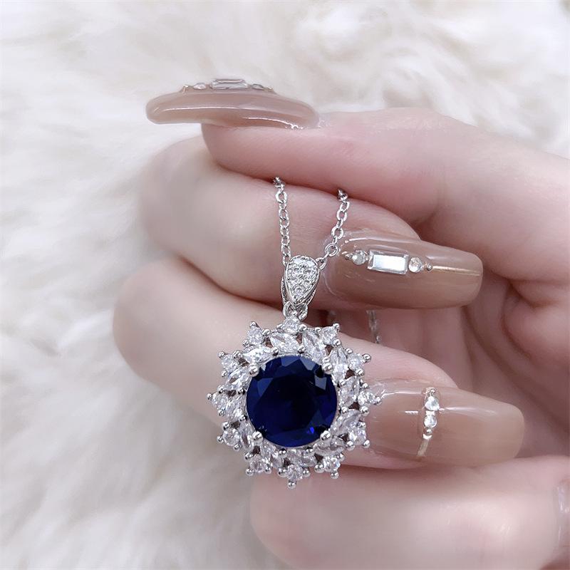 European American Fashion Natural Sapphire Pendant Necklace - Versatile Light Luxury Jewelry