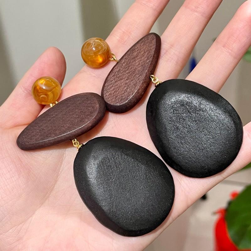 Natural tiger's eye stone series stud earrings for women Maillard exquisite retro earrings niche light luxury high-end temperament earrings