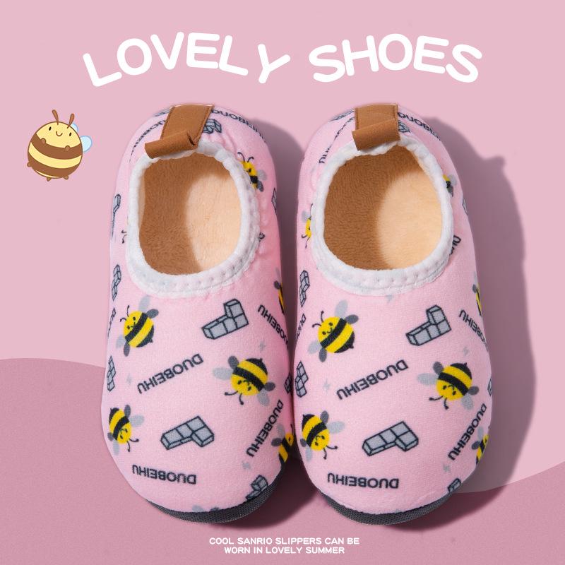 Kids' Non-Slip Velvet-Lined Cotton Slippers – Soft Sole Warm Shoes for Boys & Girls.