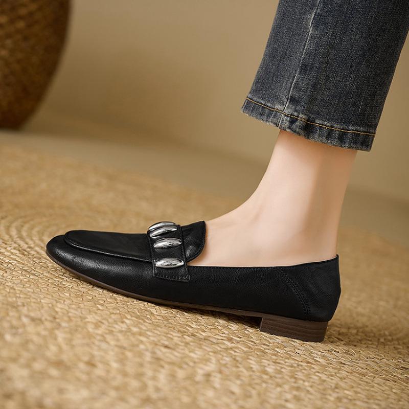 

Новые повседневные туфли-лодочки на низком каблуке, резиновая подошва, женские туфли на квадратном каблуке, маленькие кожаные туфли на все сезоны 39 чёрный