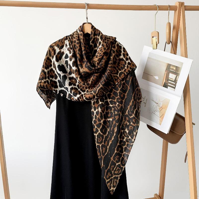 Spring and Summer Thin Imitation Cotton and Linen Shawl, Travel Photo, Color Printed Scarf, Air-conditioned Room Large Square Scarf