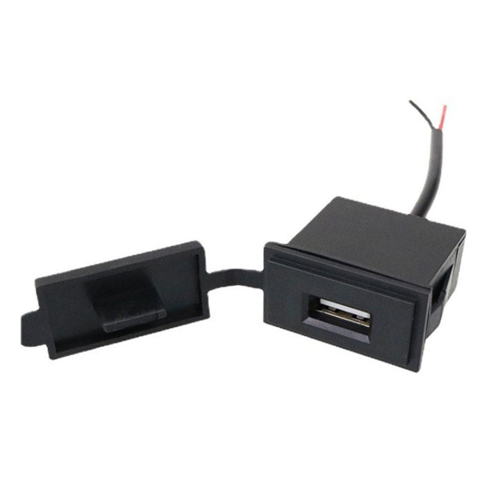12V/24V Jednoduchá USB zásuvka nabíječky do auta 5V 2,4A Napájecí adaptér Čtvercový tvar Vodotěsná Pro motocykl RV Loď