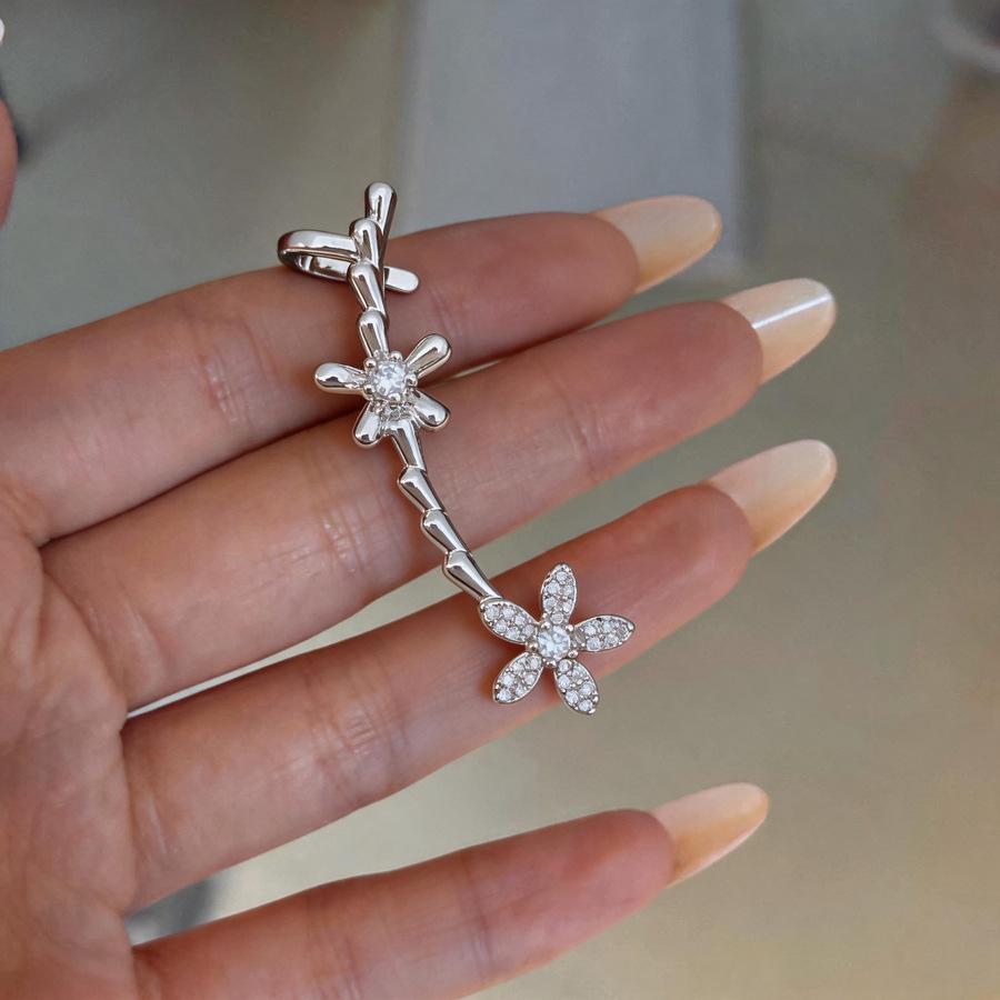 18k Gold Plated Zirconia Cross Stud Earrings with Silver Needle - Elegant High-End Ear Jewelry
