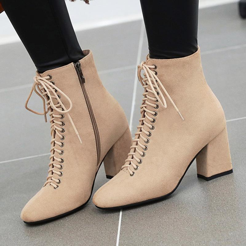 

Женские короткие сапоги на высоком каблуке, модные однотонные короткие сапоги на толстом каблуке, осень и зима, новые короткие сапоги больших размеров 34 чёрный