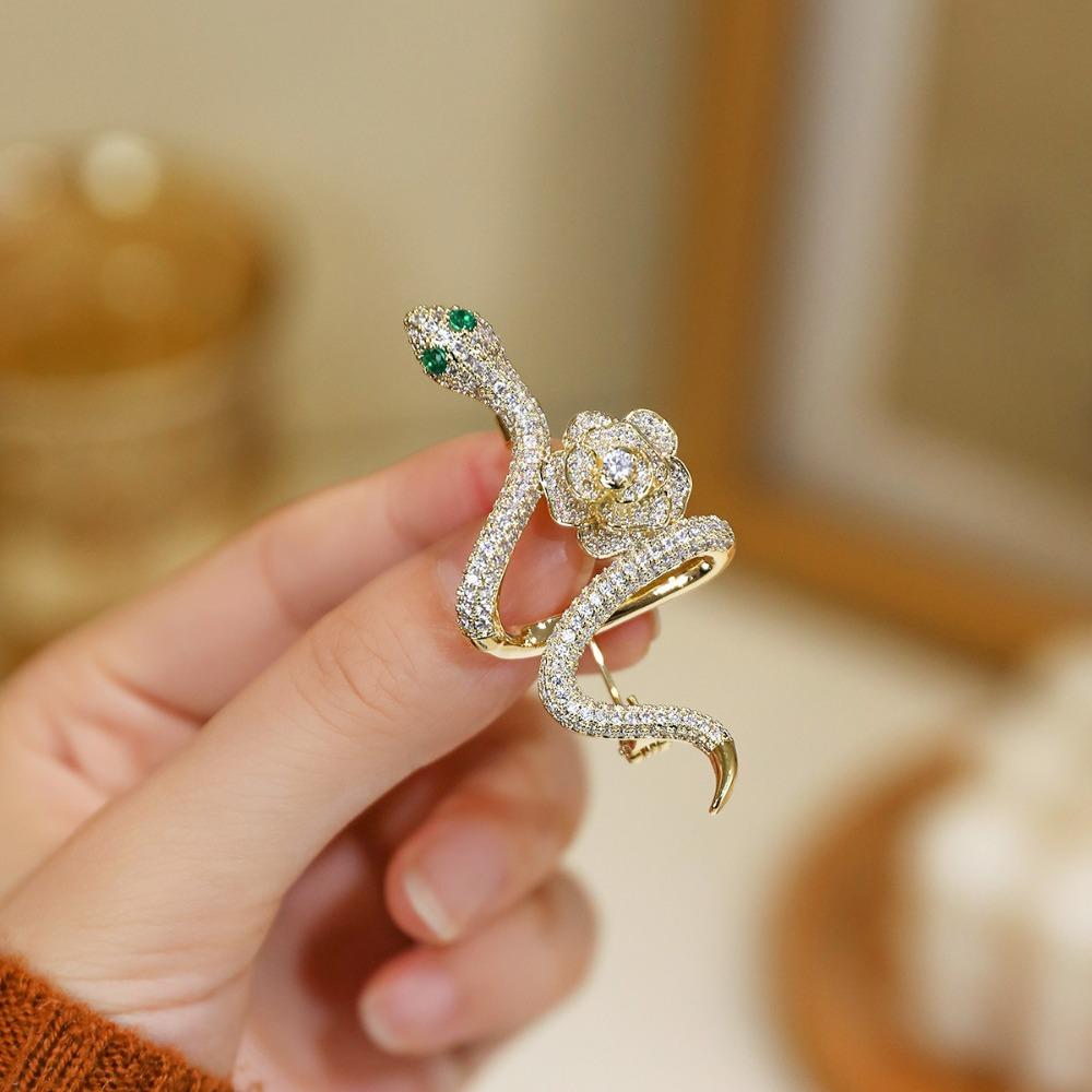 Minimalist Rhinestone Collar Pins Sparkling Snake Lapel Pin Elegant Zodiac Snake Brooch  Party
