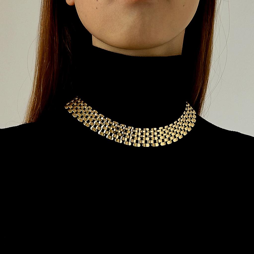 Labyrinth Single-layer Neck Chain Necklace, Retro Exaggerated Gold Paper Pattern Short Collarbone Chain