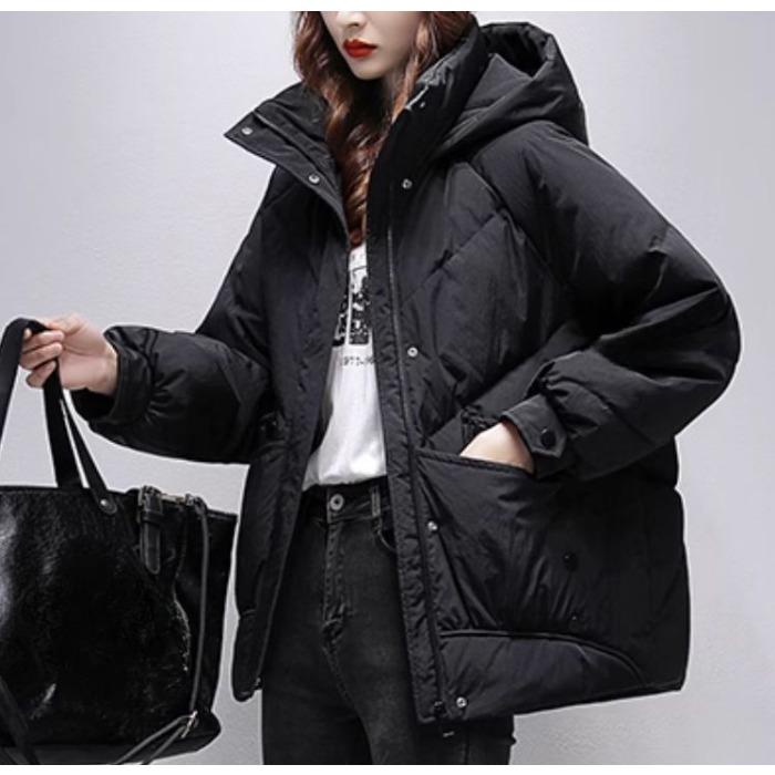 Popular Women's Winter Cotton Coat, Thickened and Warm, Short Style, Attractive and Fashionable