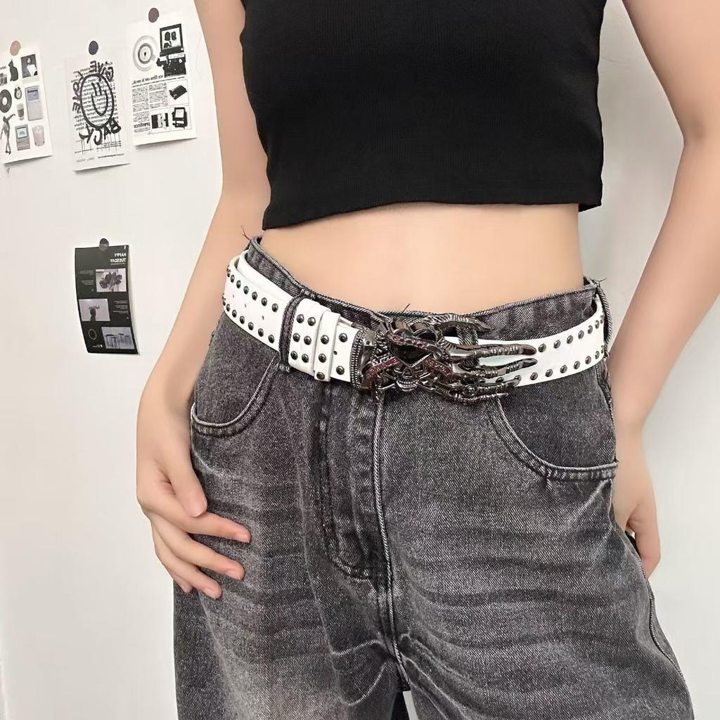 European and American Retro Skull Hand Rivet Belt Femininity Versatile Belt Accessories High-end Design Clothing Accessories