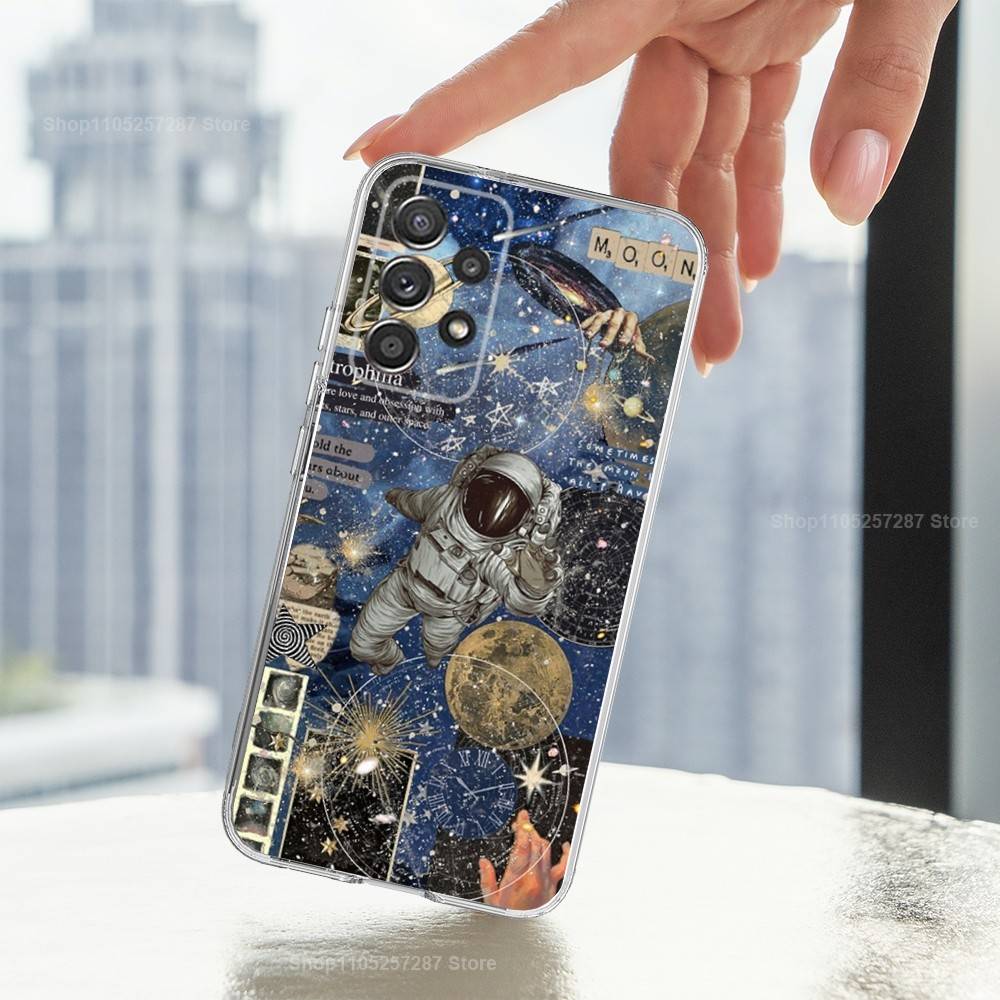 

Space Art Astronaut Phone Case For Samsung A30,71,51,S9,10,20,Ultra,FE,23,21,PIus,Lite, S22,Transparent, Silicone SamsungS22 5G