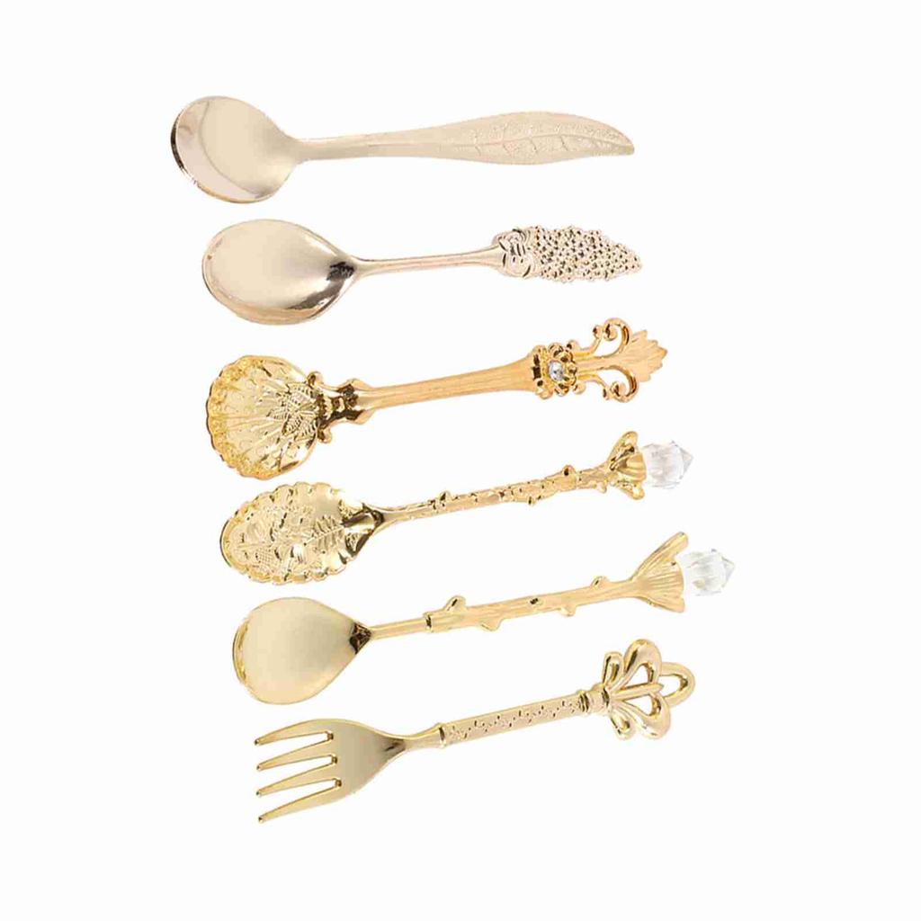 6Pcs/Set Retro Royal   Metal   Coffee Spoons and Fork Kitchen Fruit Accessories Golden