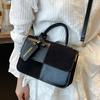 Mode neue Nische kontrastierende Farbe kariert Französisch lässig tragbar kleine quadratische Tasche Damen Pendeln vielseitig Temperament Umhängetasche Tasche