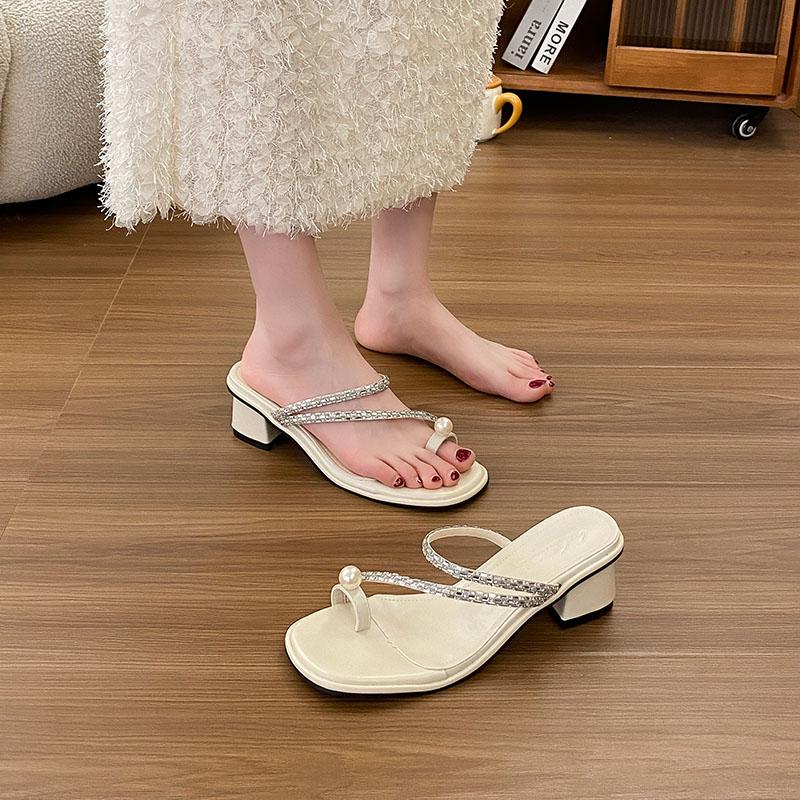 Fashion Square Heel Slippers Soft Shoes Woman 2025 Rubber Flip Flops String Bead Pantofle Luxury Slides Block Comfort Hawaiian New