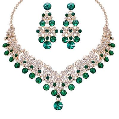 Neuestes Stilvolles Design Ausgefallenes Hochzeitsparty Kristall Diamanten Halskette Schmuckset für Frauen