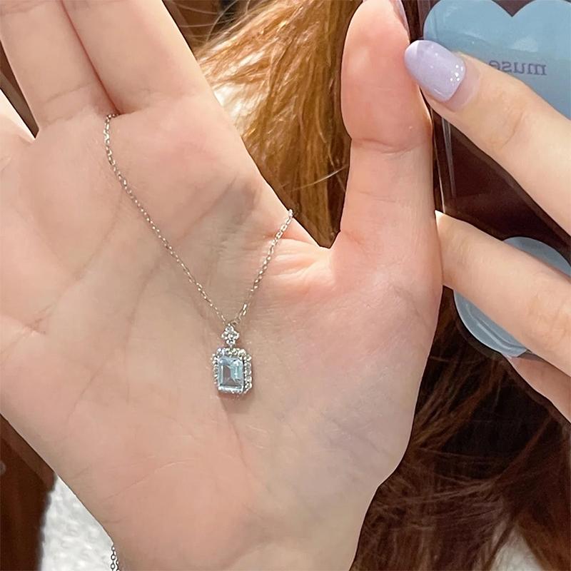 Vintage Sea Blue Zircon Square Pendant Necklace For Women Girls Delicate Clavicle Charm Chain Necklace Party Jewelry Accessories