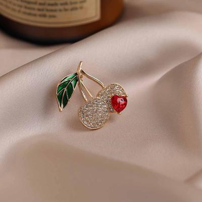 Luksusowa wykwintna moda miłość wiśnia broszka luksusowy zmysł damska przypinka do garnituru temperament ubrania korsarz akcesoria