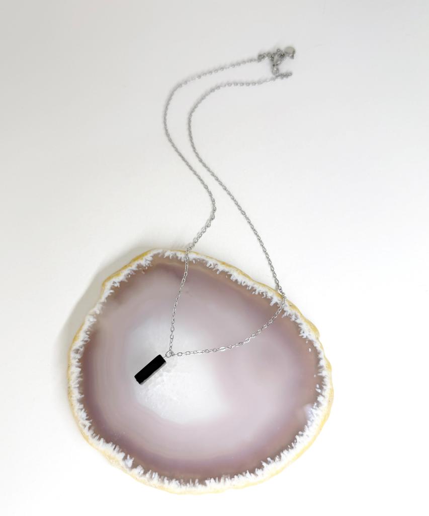 Glory_Arden Surgical Steel Hexagonal Onyx Necklace / Ghmn-495