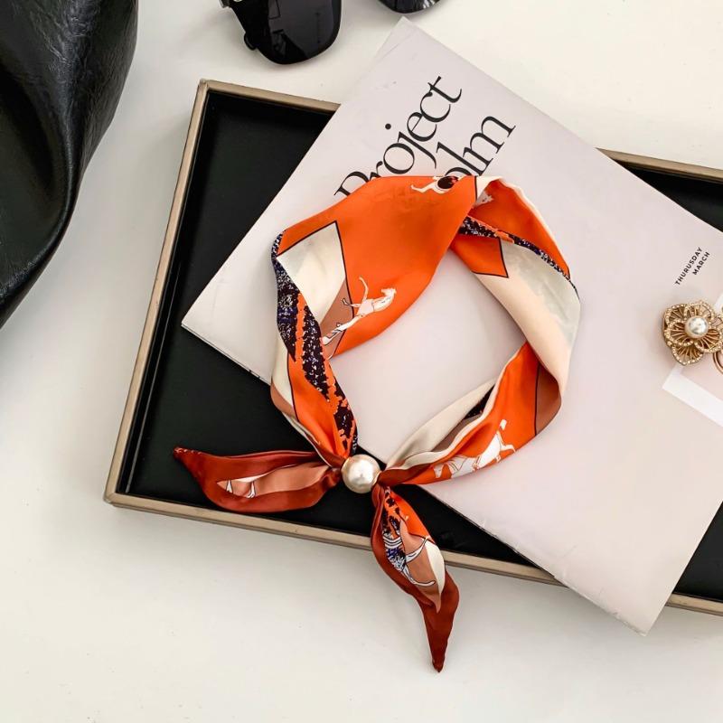 Cashew flower silk scarf new lazy collarbone chain neck protector scarf scarf pearl necklace magnetic buckle silk scarf