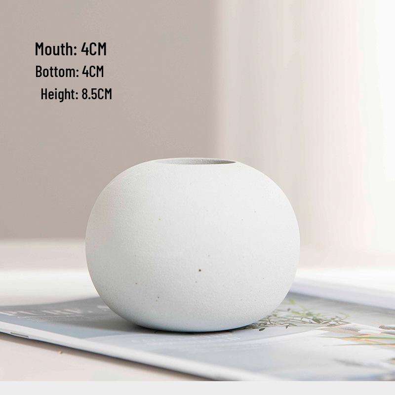 Nordic Ceramic Vase for Dried Flowers - Ideal for Living Room and Dining Table Decor; Perfect As Photo Props and Literary Ornaments.