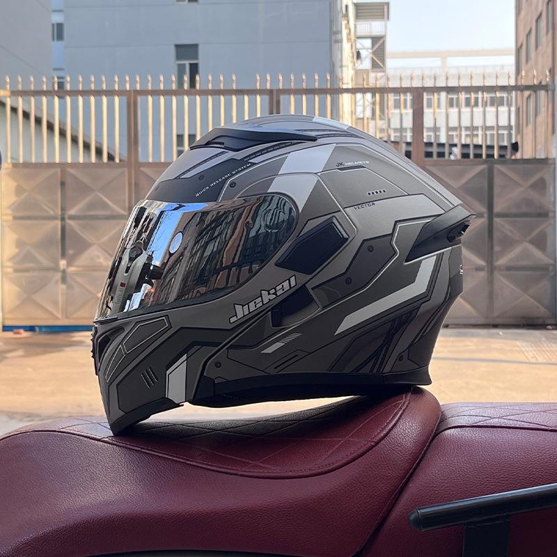Motorcycle helmets Men's and women's locomotive full helmets Bluetooth peel-off helmets Electric vehicle helmets