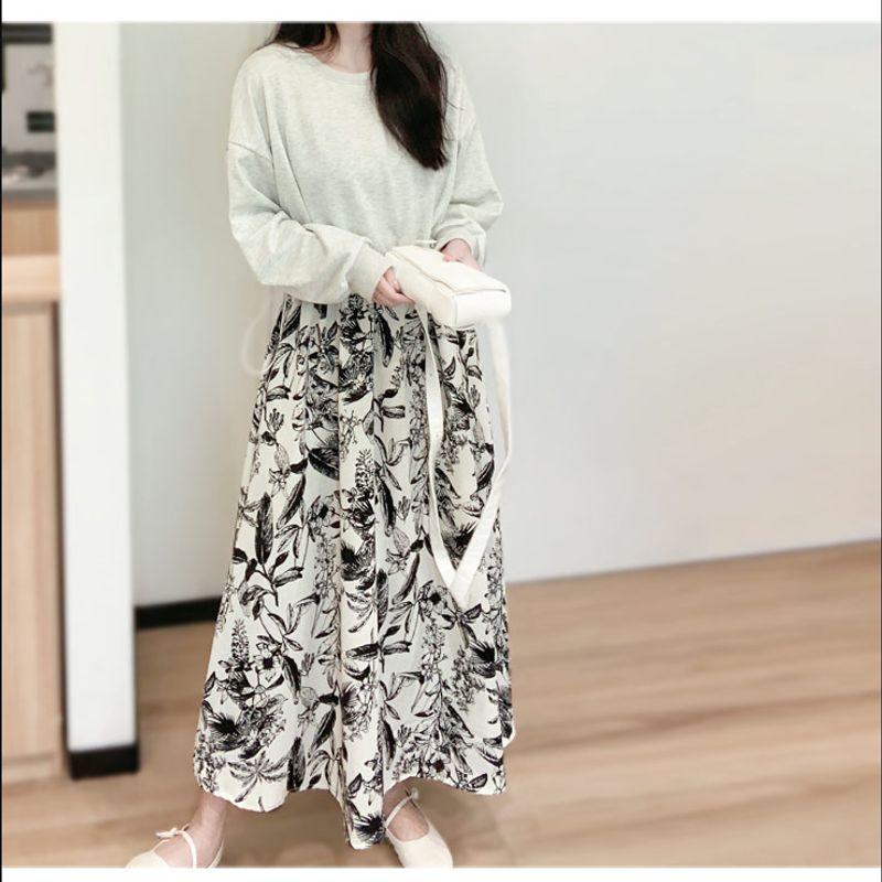 

Autumn round Neck Long sleeve Knitted Hoodie Stitching Print Big Hemline Long dress Fake Two-Piece Adjustable Waist Loose Type Dress Light gray 4XL