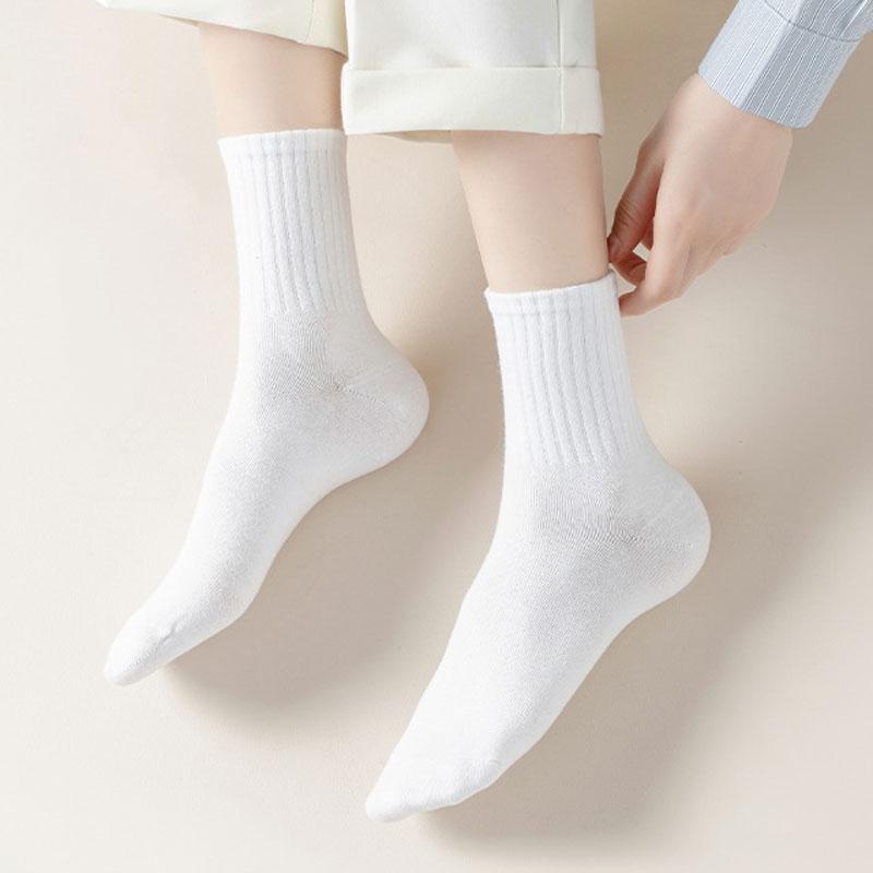 Women White Cotton Socks Winter Mid Tube Solid Color Sports Socks Harajuku Korean Style