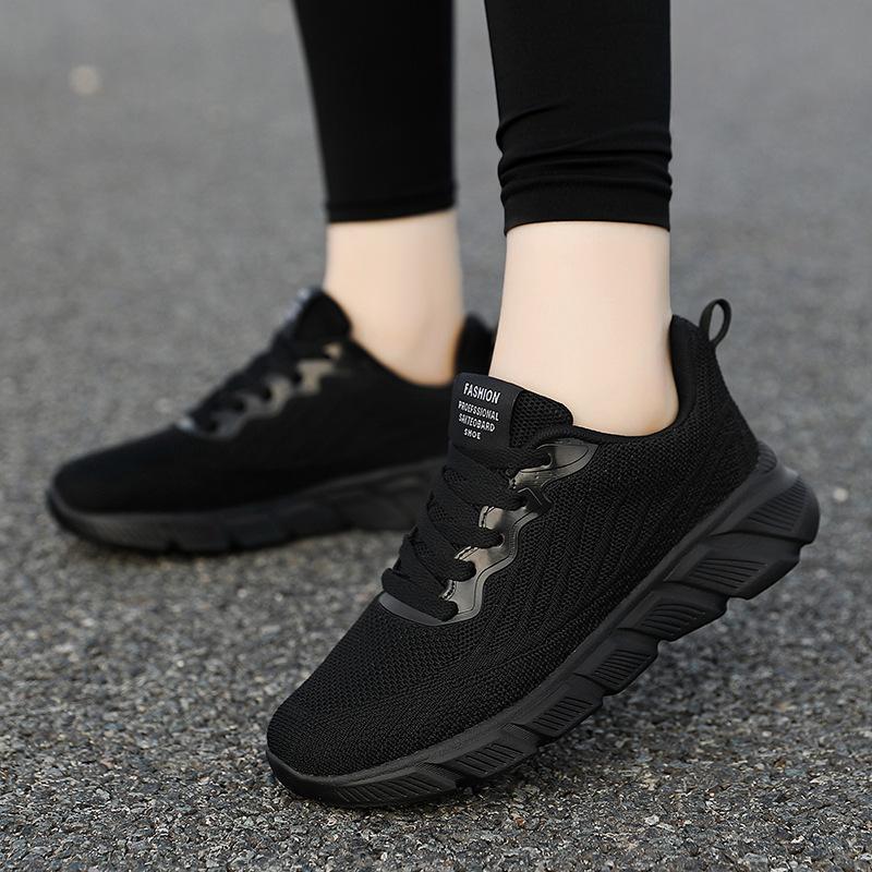 2025 Women's Shoes Spring and Autumn Mesh Shoes Women's Breathable Black Sports Shoes Women's Soft-soled Running Shoes Casual Couple Shoes
