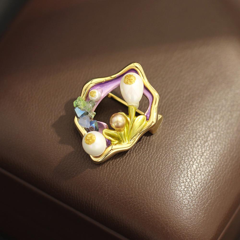 French drip retro oil painting style irregular shape brooch small versatile pearl flower collar pin men and women