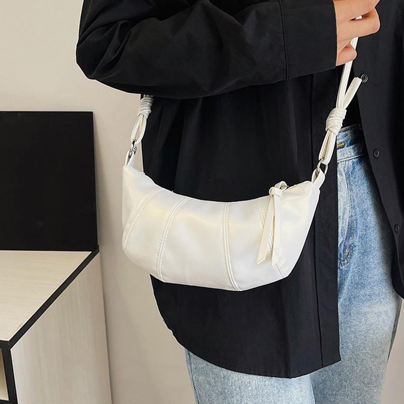Yogodlns Fransk Croissantveske Chic Mote Sølv Crossbody-veske Retro PU Mini Boulogne Håndveske Casual Søt Skulderveske